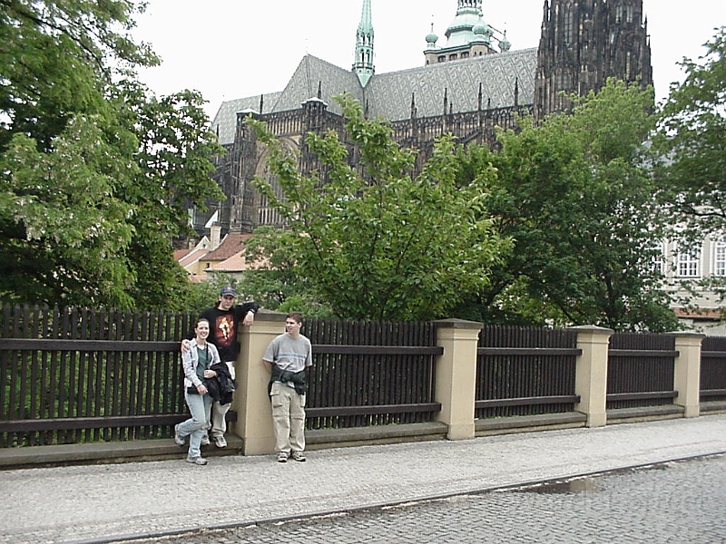 Taylor Erica And Morgan At Prague Castle.jpg